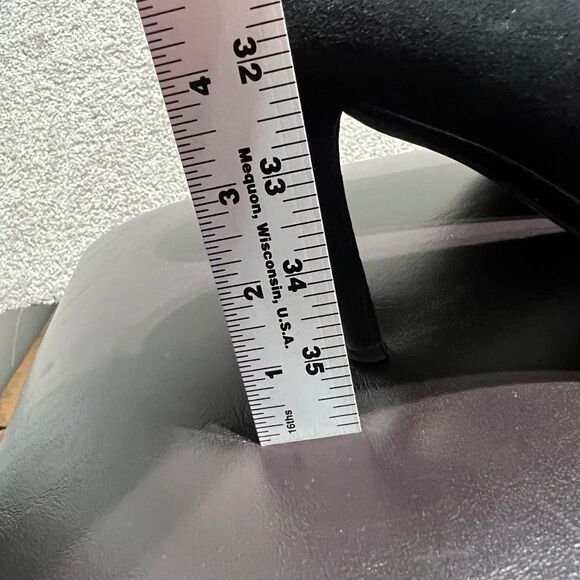 Stuart Weitzman Woman’s Round Toe Black Suede Heels Pumps Size 10 N - Picture 10 of 10